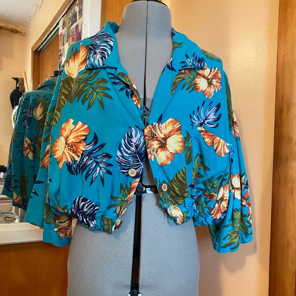 reworked cropped Hawaiian shirt